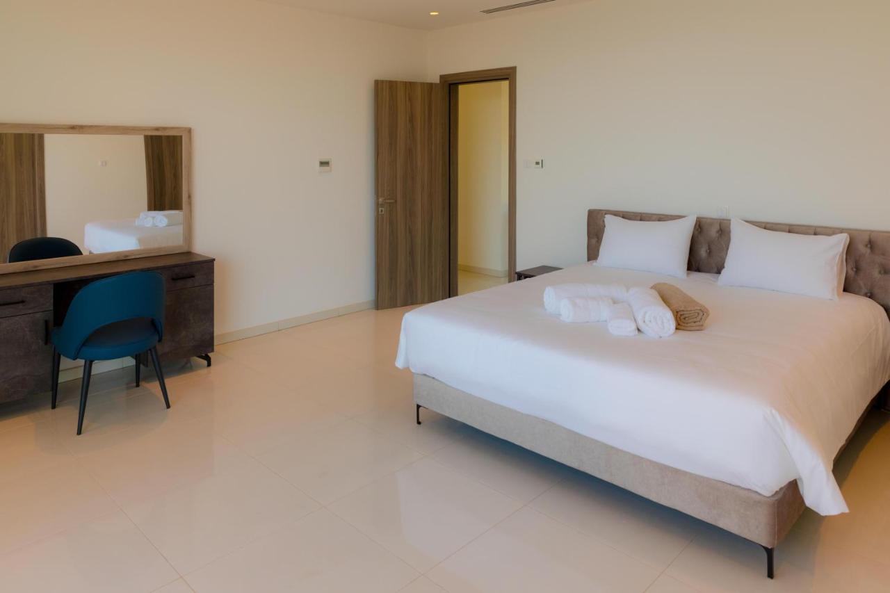 Love Bridge Seaview Villas Ayia Napa Bagian luar foto